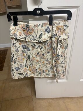 Ulla Johnson printed short wrap skirt.